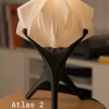 Atlas Stolna Lampa Koja Unosi Dinamiku u Svaki Prostor