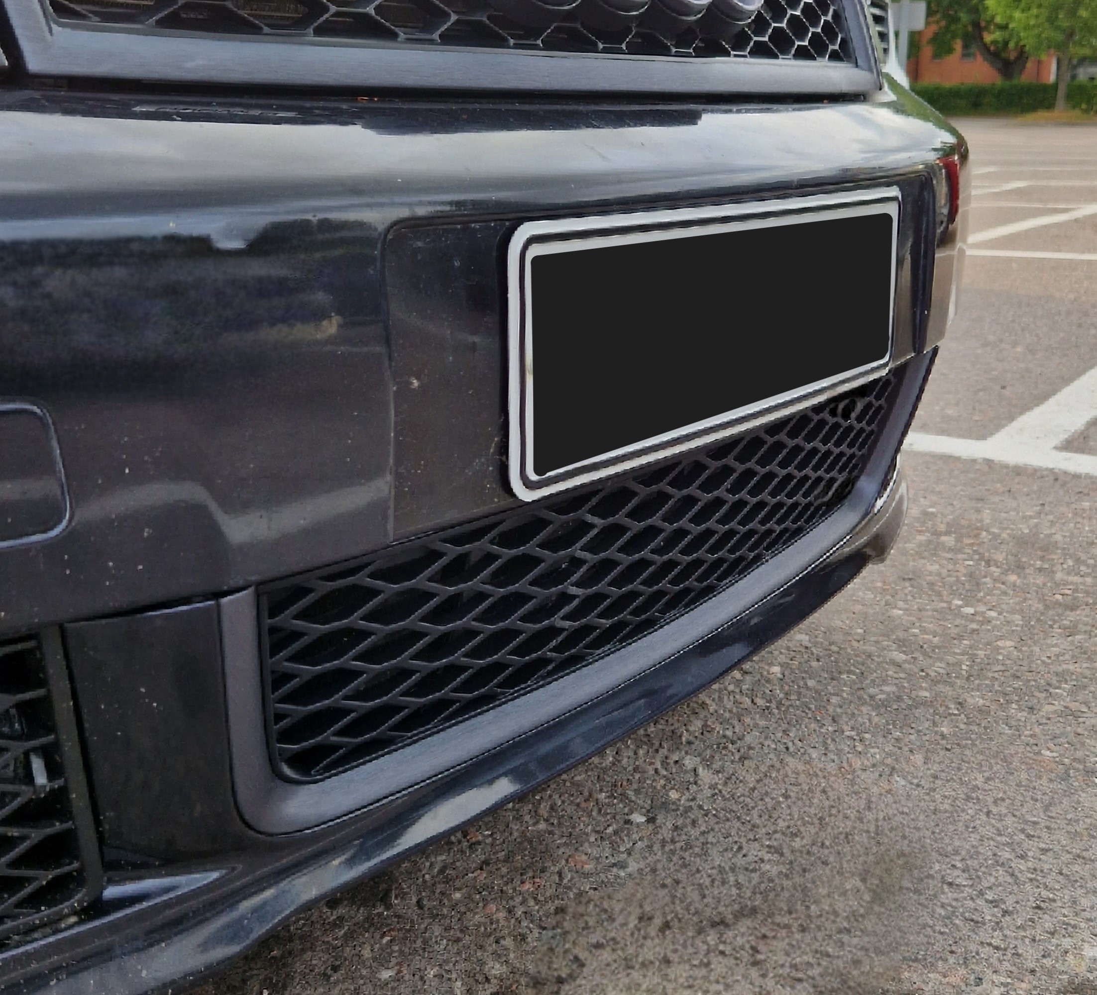 Audi A4 B6 S-line Prednji Branik Središnja Rešetka