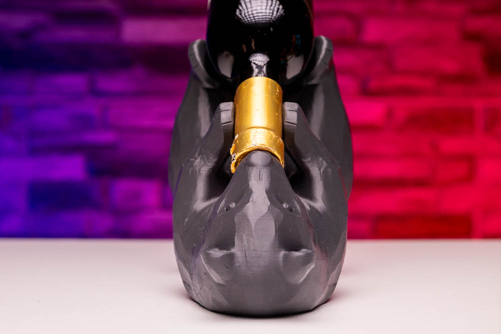 Unikatni Stalak za Vino u Obliku Mede / Držač za Vino