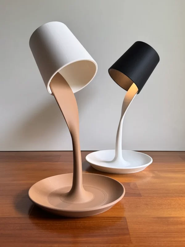 Unikatna Stolna Lampa sa Tacnom
