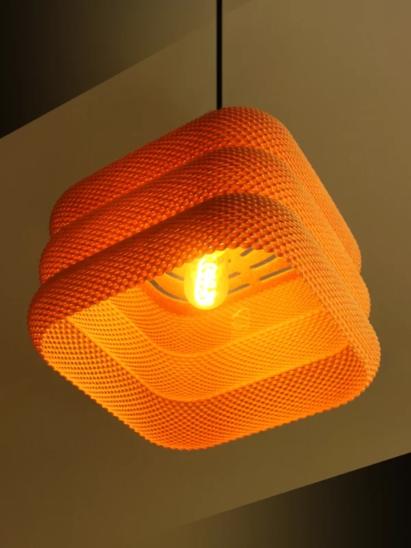 Lampa Koja Unosi Spoj Elegancije i Udobnosti