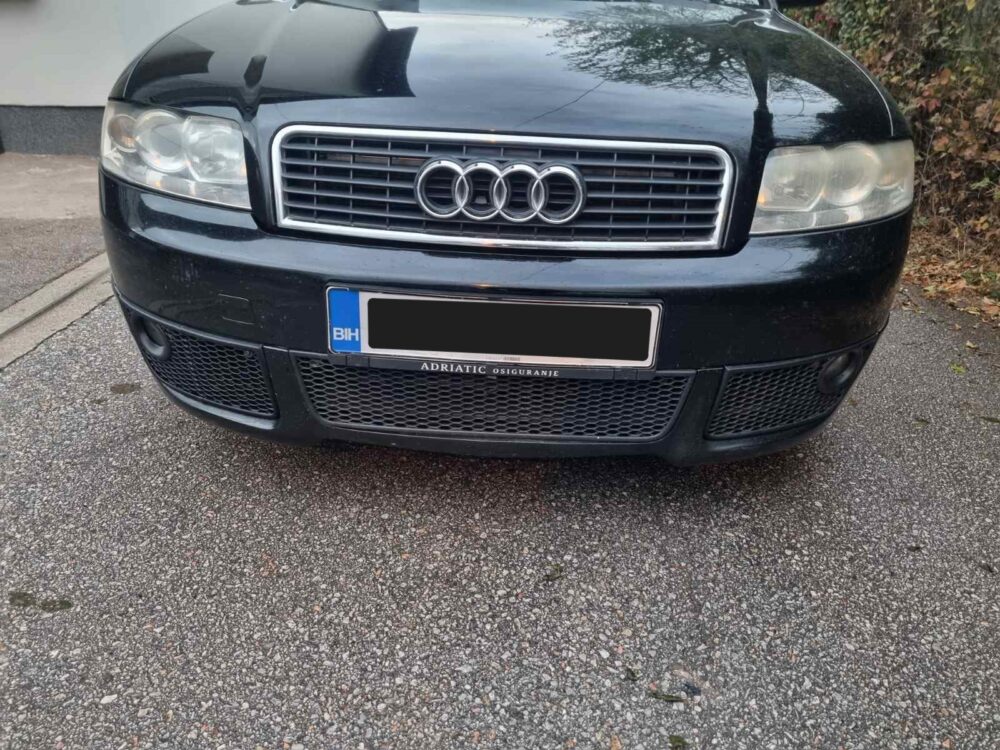 Audi A4 B6 Rešetka za Maglenke za Votex Body Kit